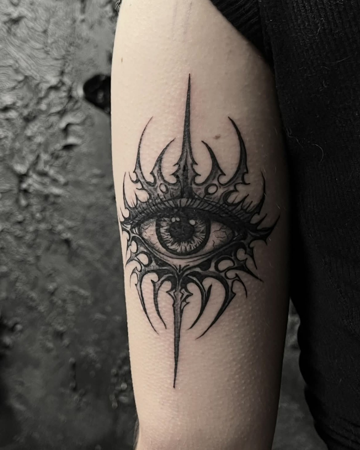 Dark ornamental